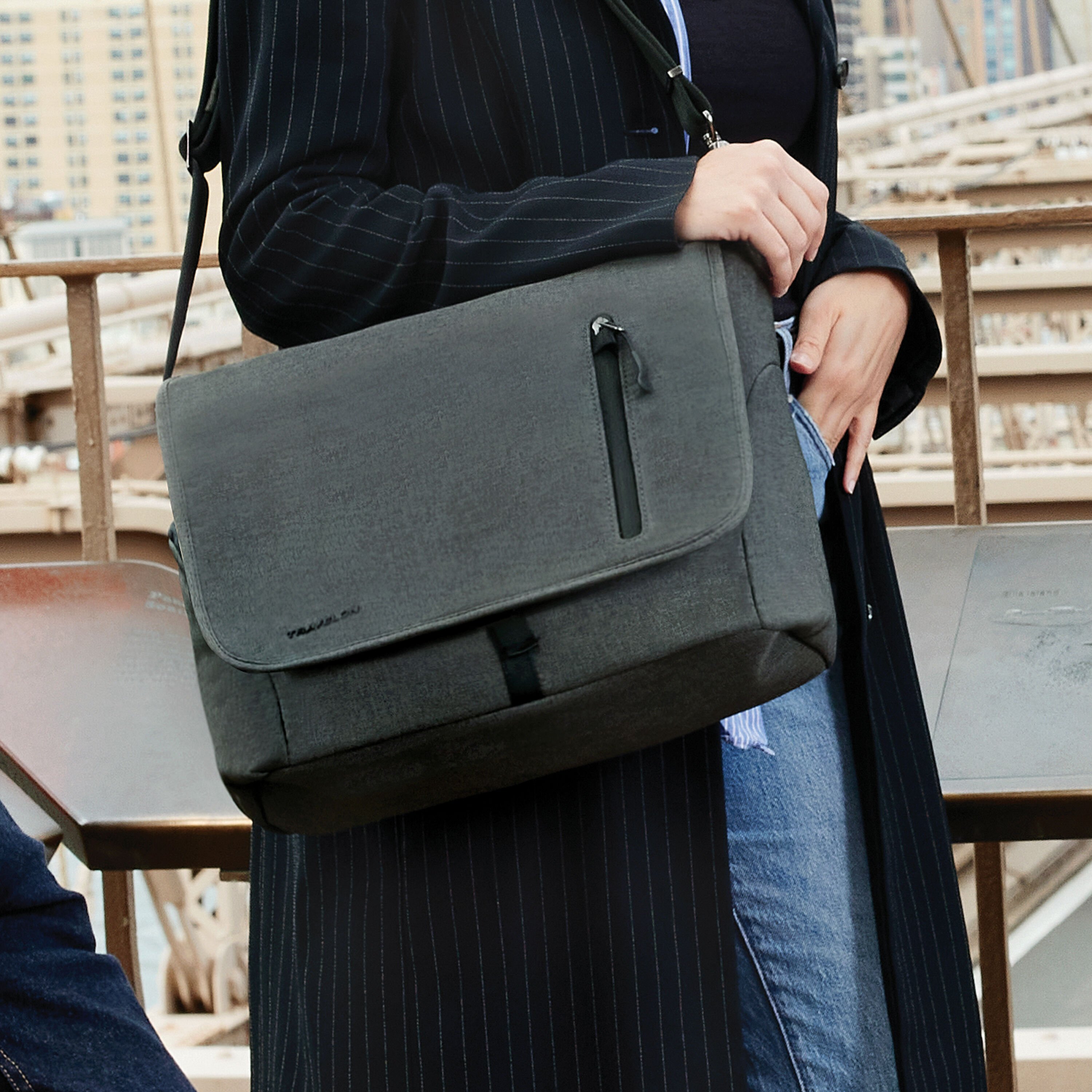 Anti-Theft Urban Messenger